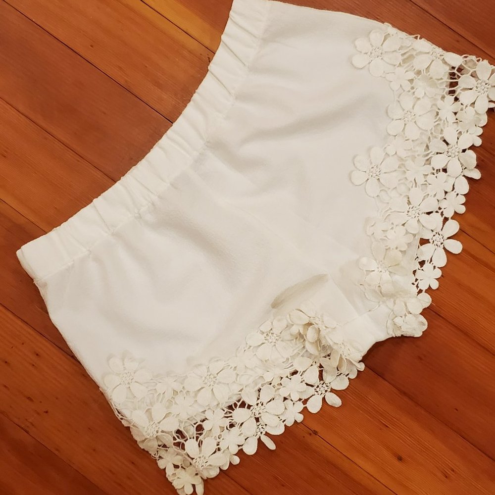 Cute, white, lace shorts